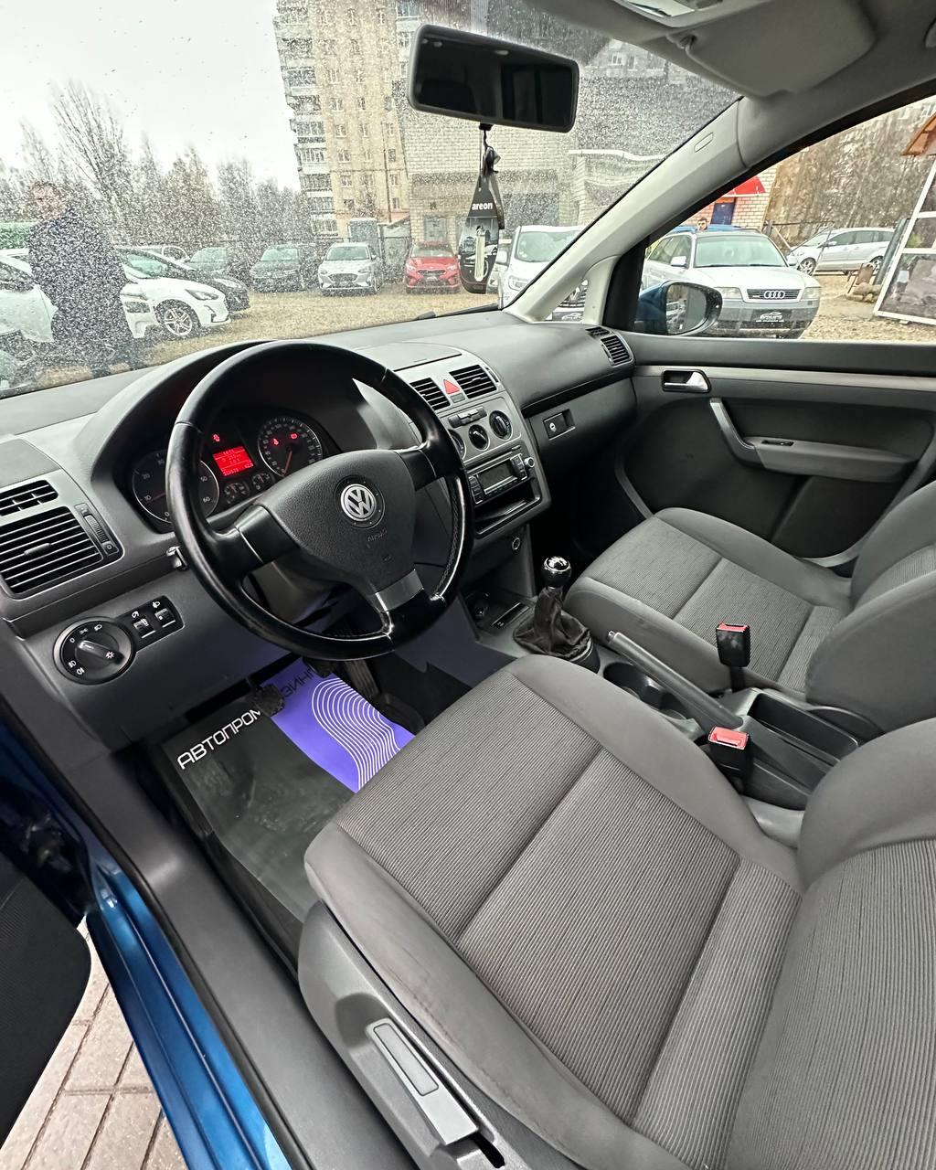 Volkswagen Touran I · Рестайлинг , 2009 г., механика, дизель - фото 7