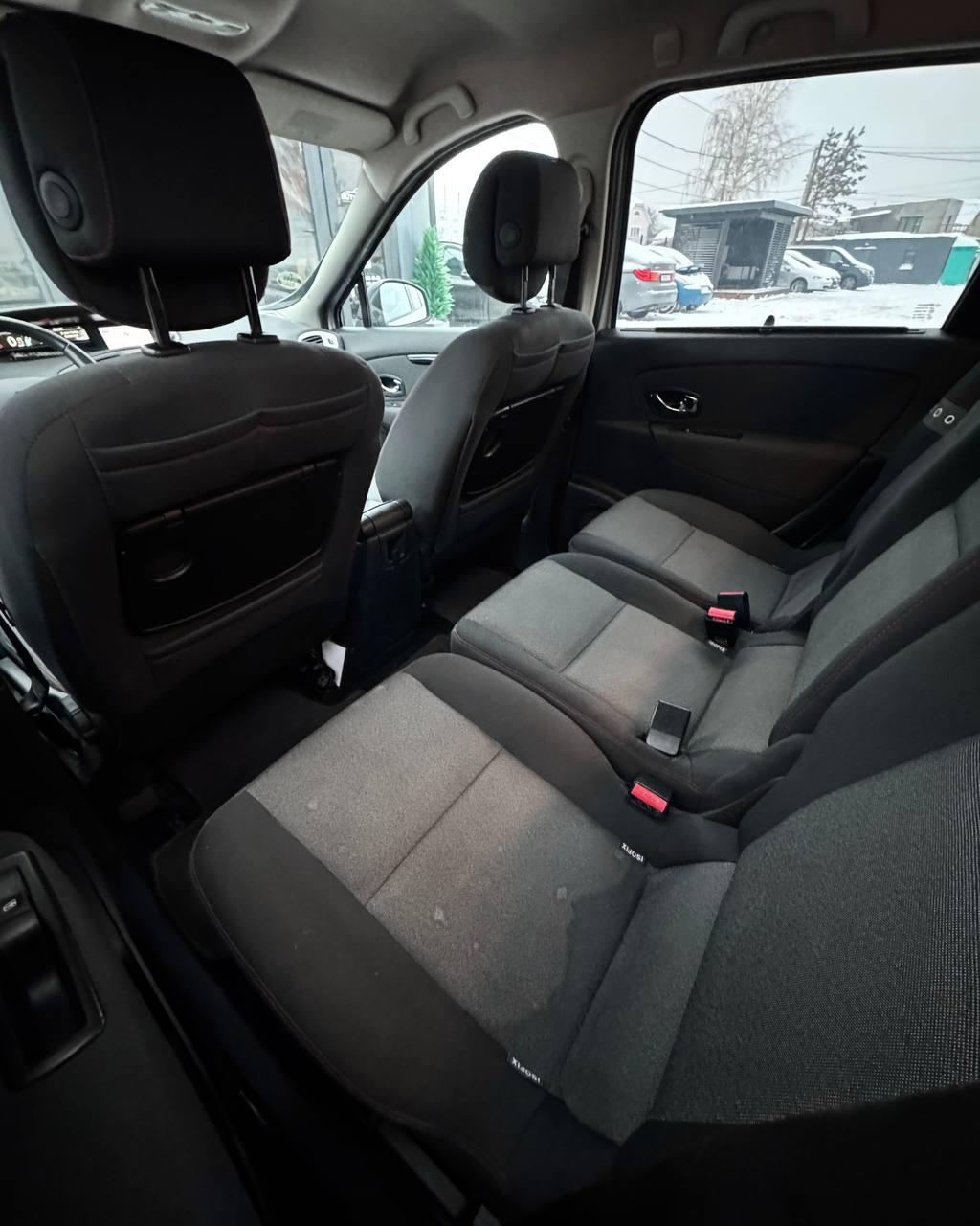 Renault Grand Scenic III · Рестайлинг , 2012 г., механика, дизель - фото 11