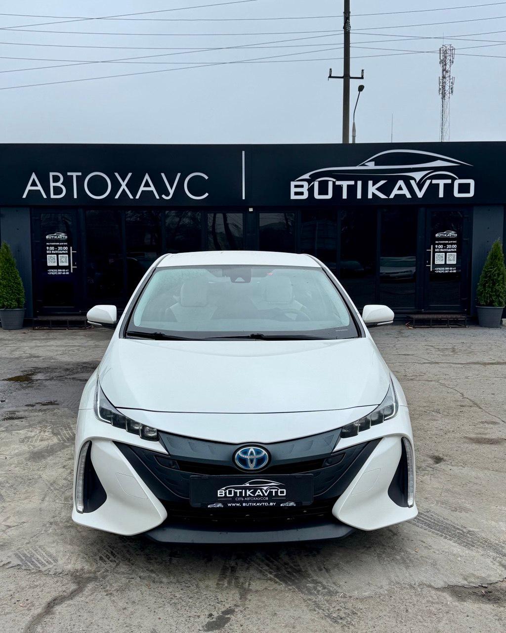 Toyota Prius IV (XW50) · Рестайлинг , 2018 г., вариатор, бензин - фото 2