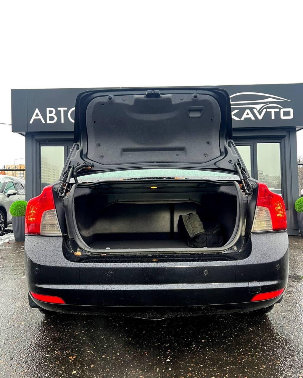 Volvo S40 II · Рестайлинг , 2010 г., робот, бензин - фото 14