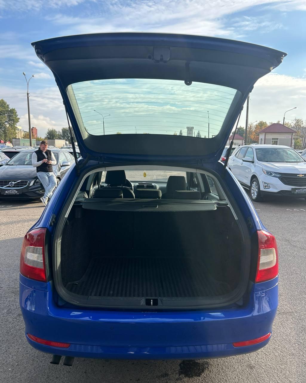 Skoda Octavia II · Рестайлинг , 2009 г., механика, бензин - фото 12