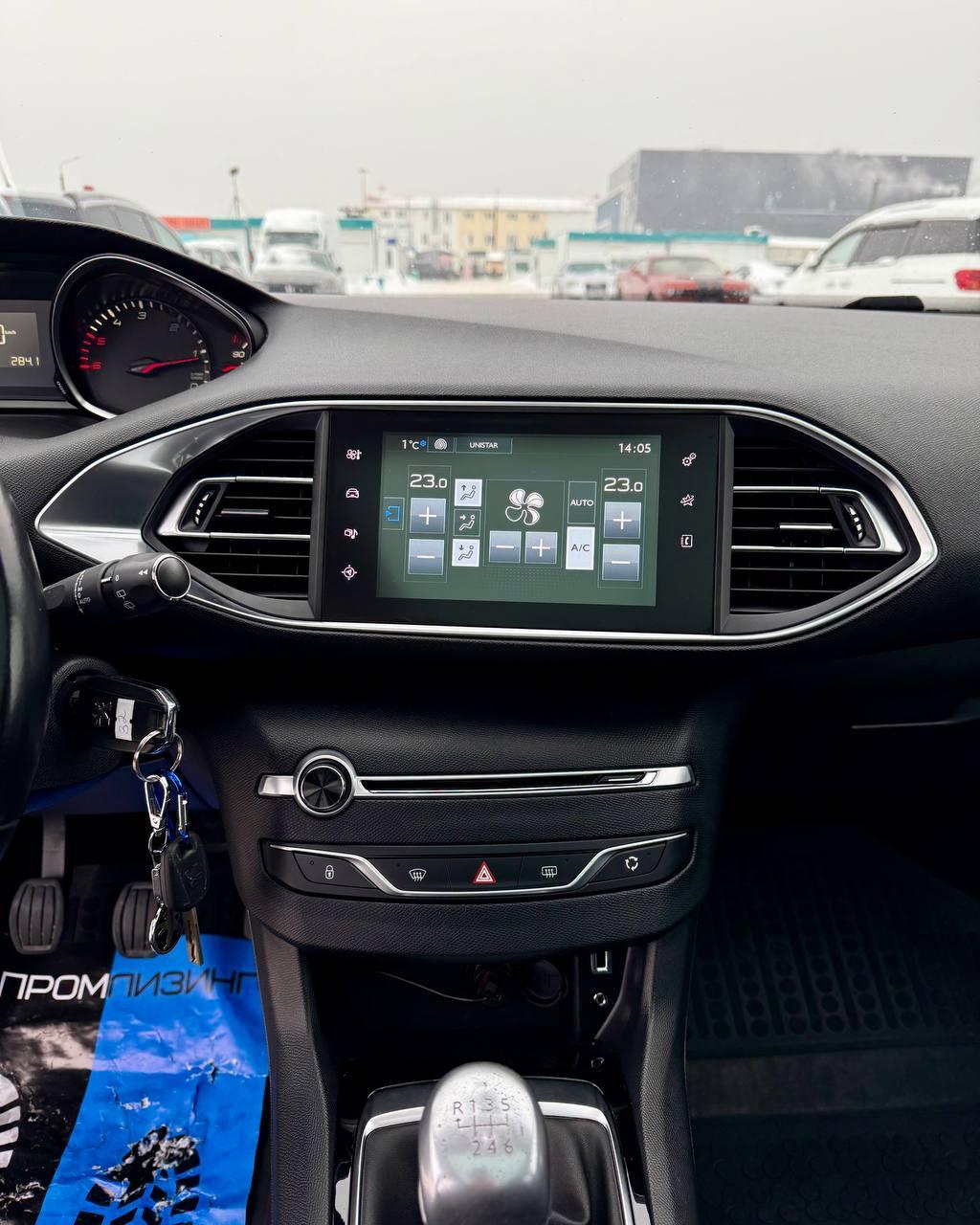 Peugeot 308 T9 , 2015 г., механика, дизель - фото 13