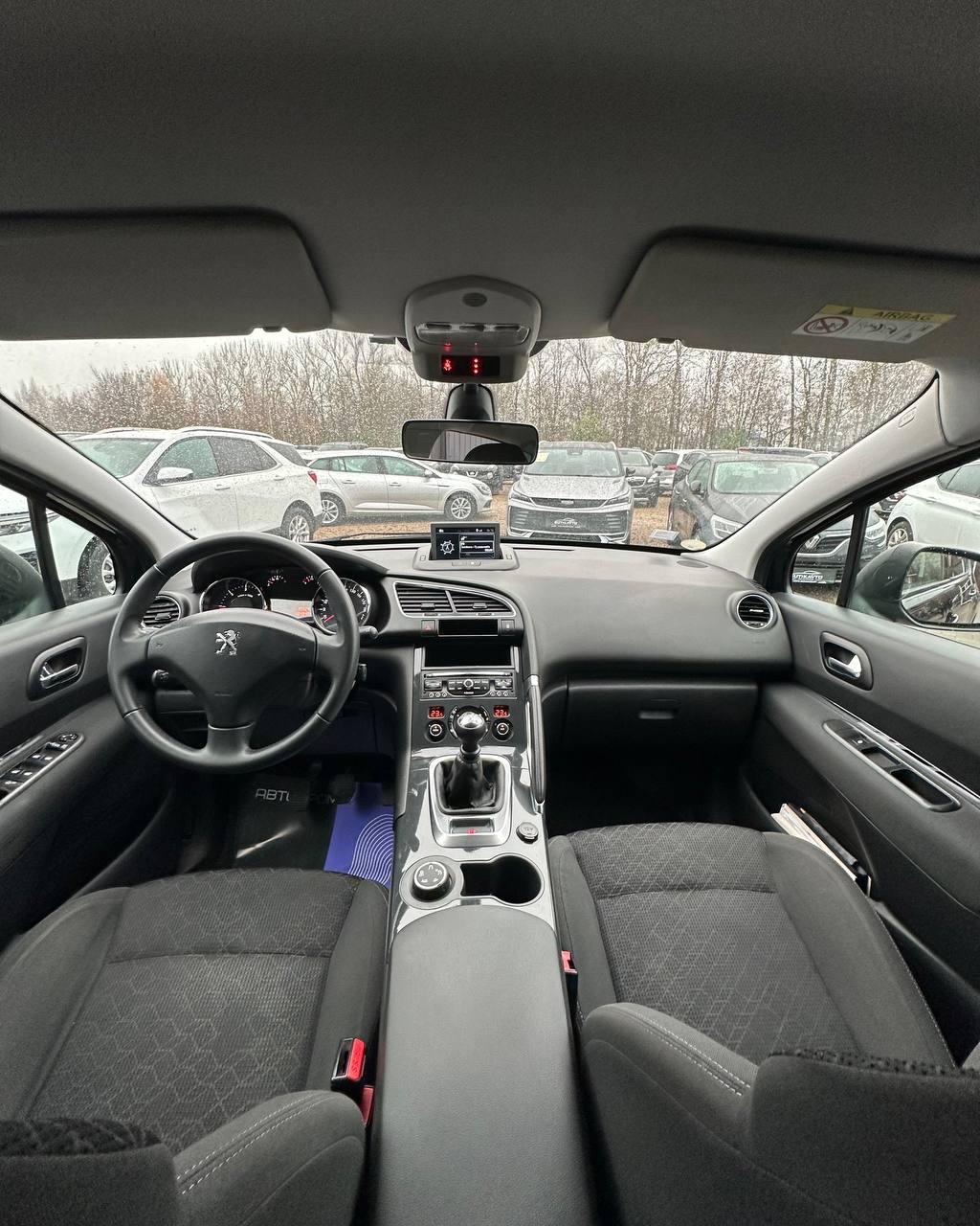 Peugeot 3008 I · Рестайлинг , 2013 г., механика, дизель - фото 9