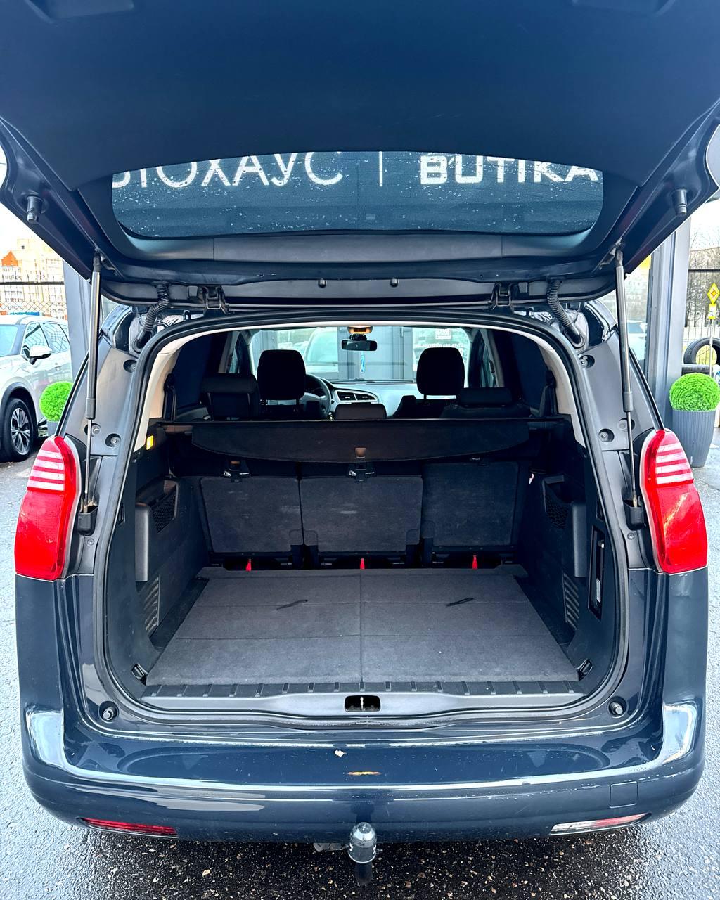 Peugeot 5008 I , 2010 г., механика, дизель - фото 14