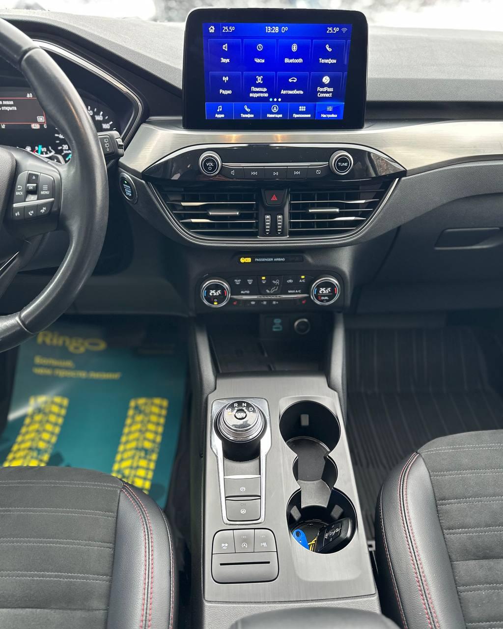 Ford Kuga III , 2020 г., автомат, дизель - фото 10