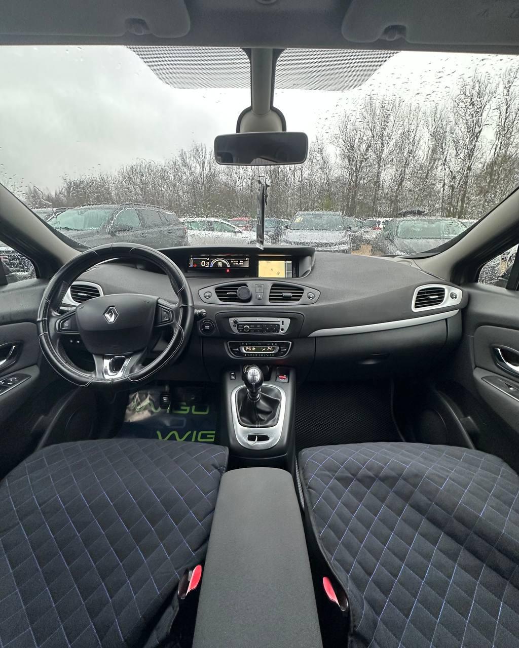 Renault Grand Scenic III · 2-й рестайлинг , 2013 г., механика, дизель - фото 9