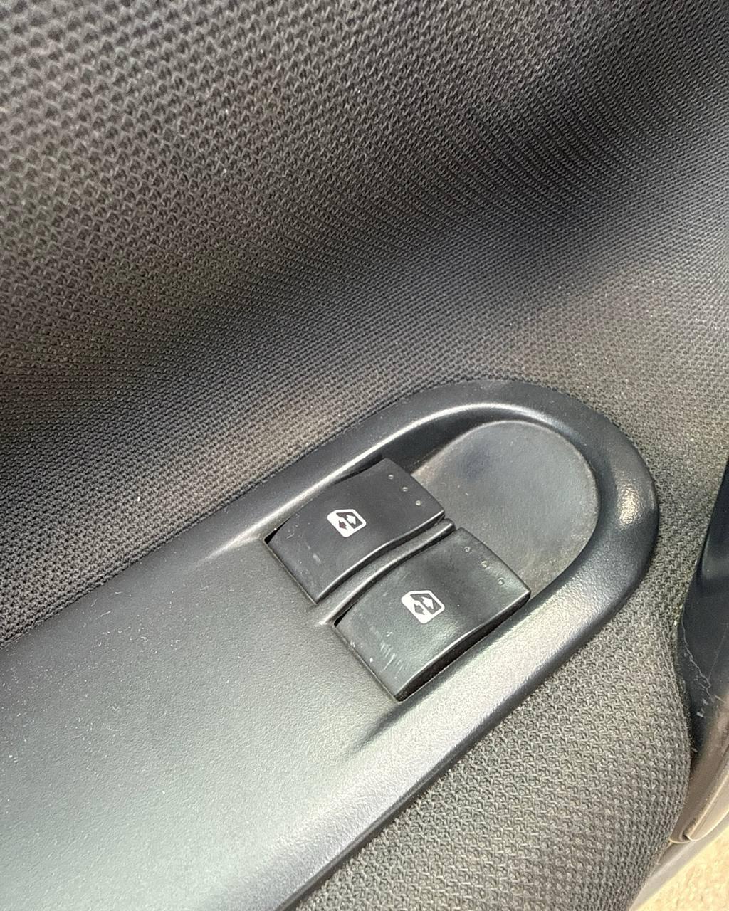 Renault Scenic II · Рестайлинг , 2009 г., механика, дизель - фото 13