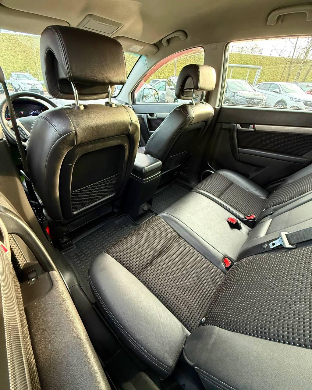 Chevrolet Captiva I · Рестайлинг , 2011 г., автомат, бензин - фото 12