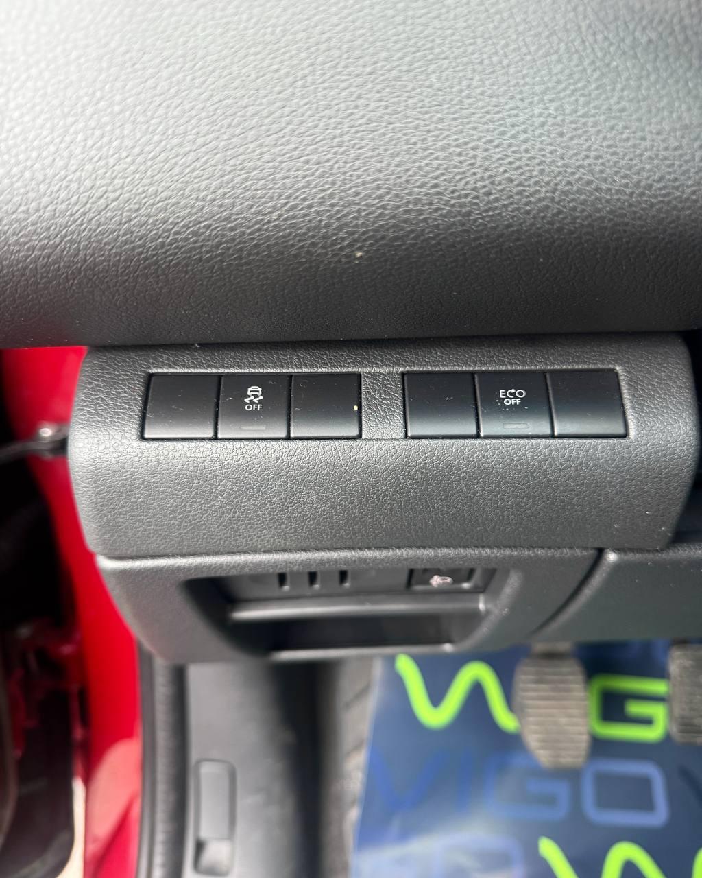 Peugeot 3008 I · Рестайлинг , 2015 г., механика, дизель - фото 20