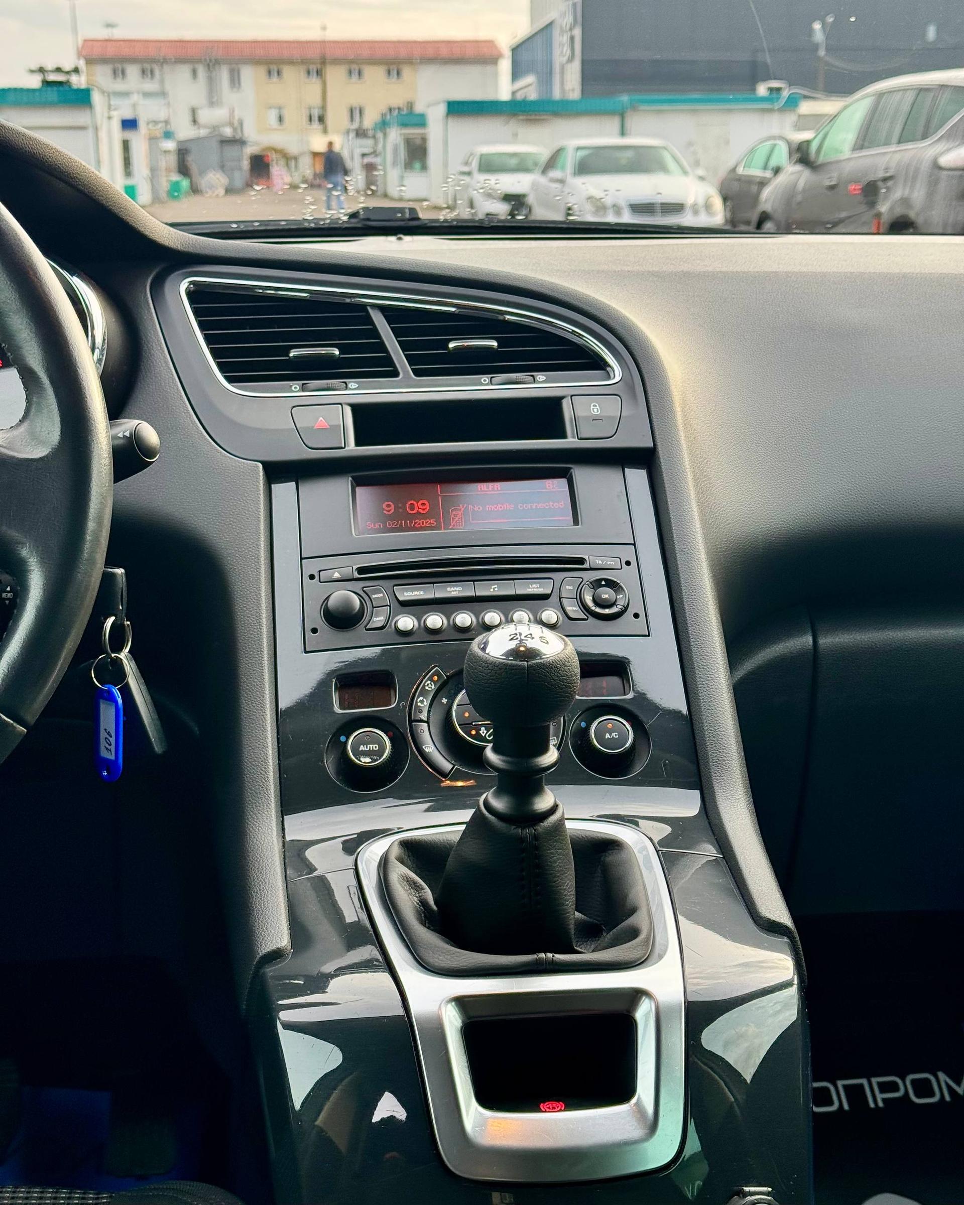 Peugeot 5008 I , 2010 г., механика, дизель - фото 12