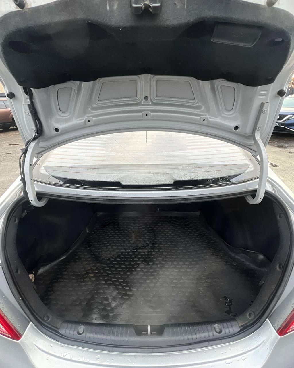 Hyundai Solaris I · Рестайлинг , 2015 г., автомат, бензин - фото 10