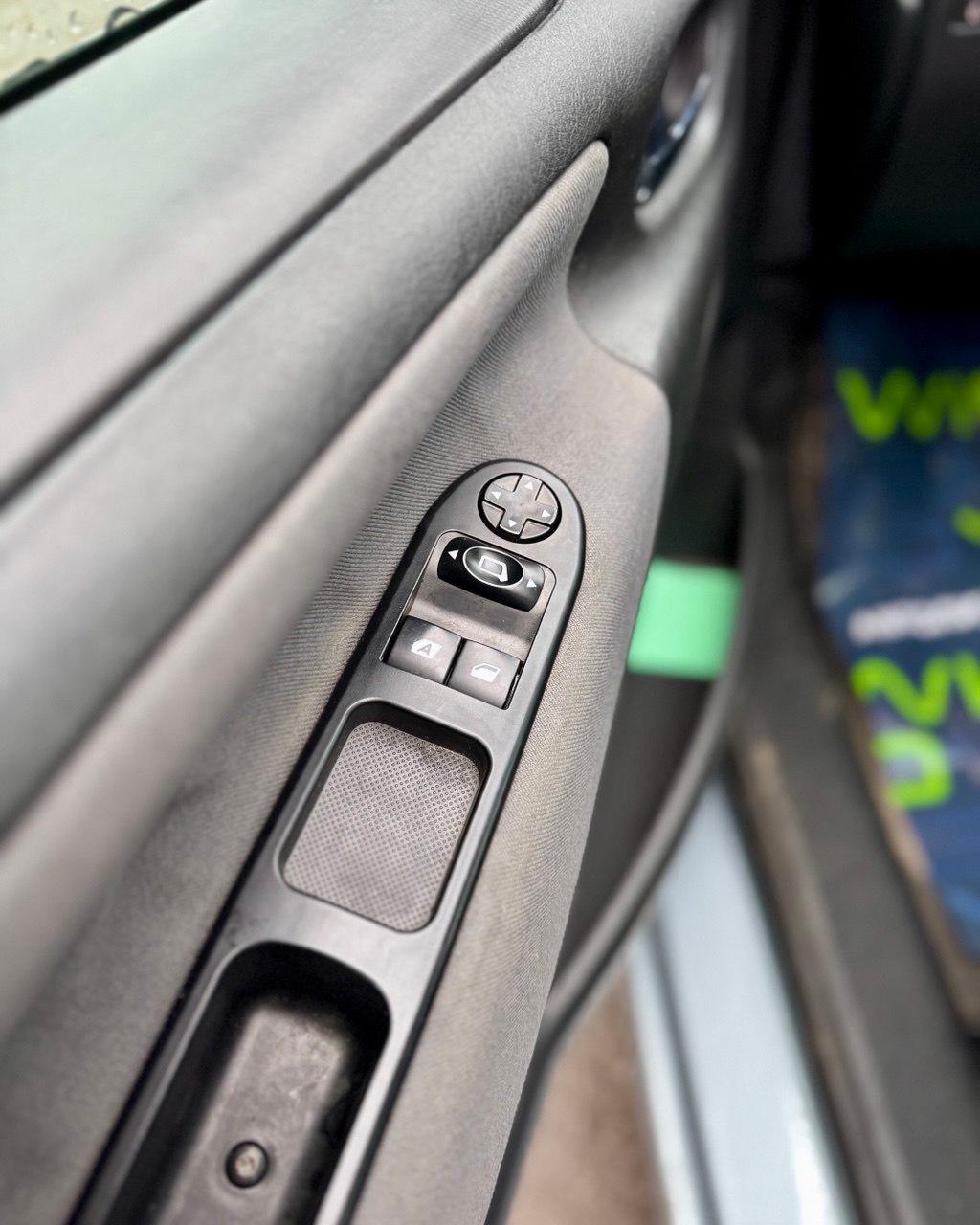 Peugeot 207 I · Рестайлинг , 2009 г., робот, бензин - фото 16