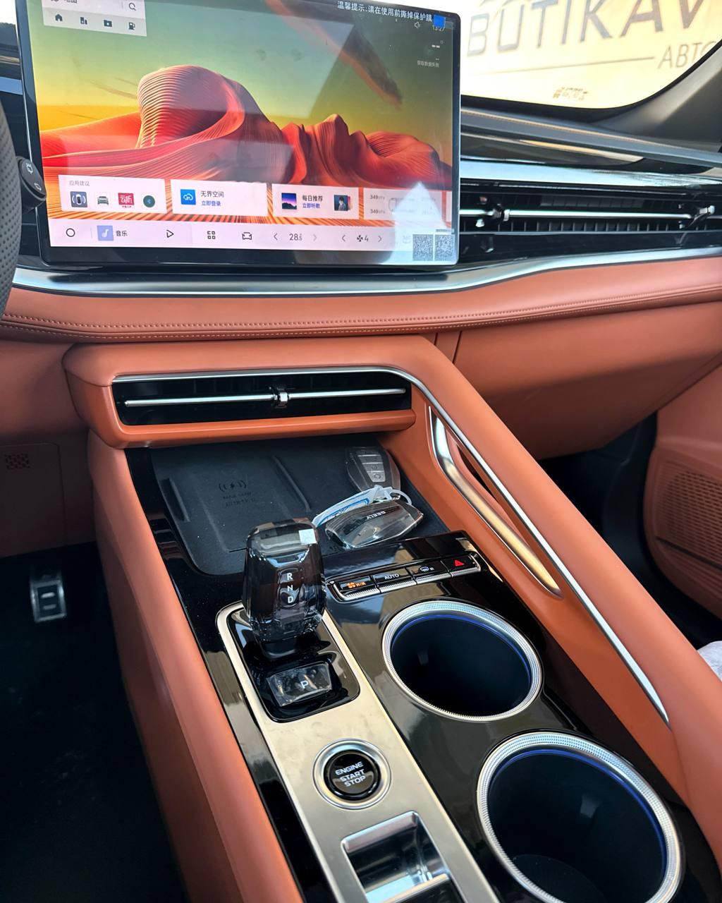 Geely Boyue L I · 2-й рестайлинг , 2025 г., робот, бензин - фото 9