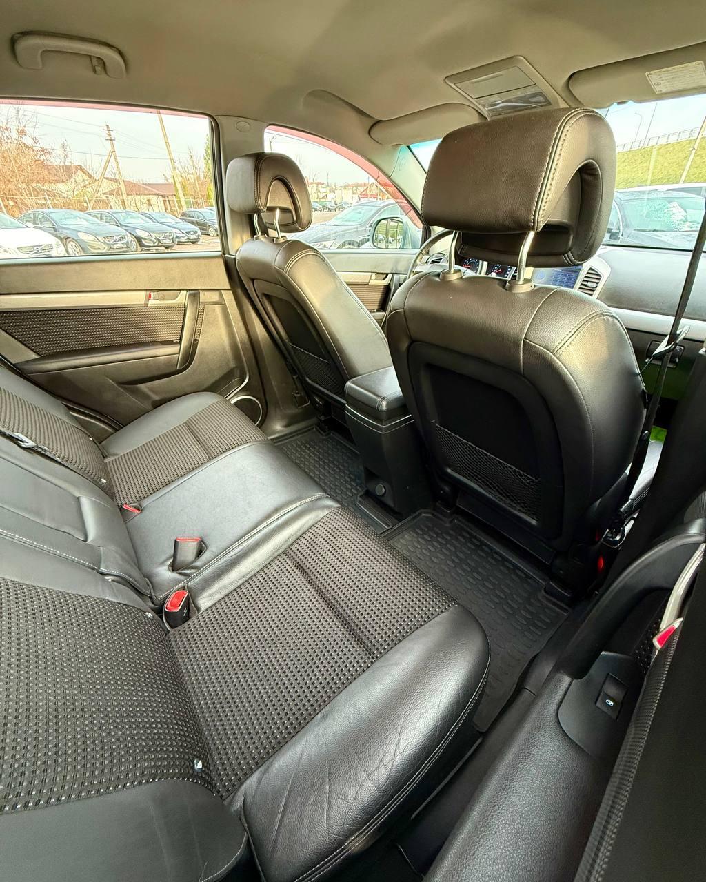 Chevrolet Captiva I · Рестайлинг , 2011 г., автомат, бензин - фото 13