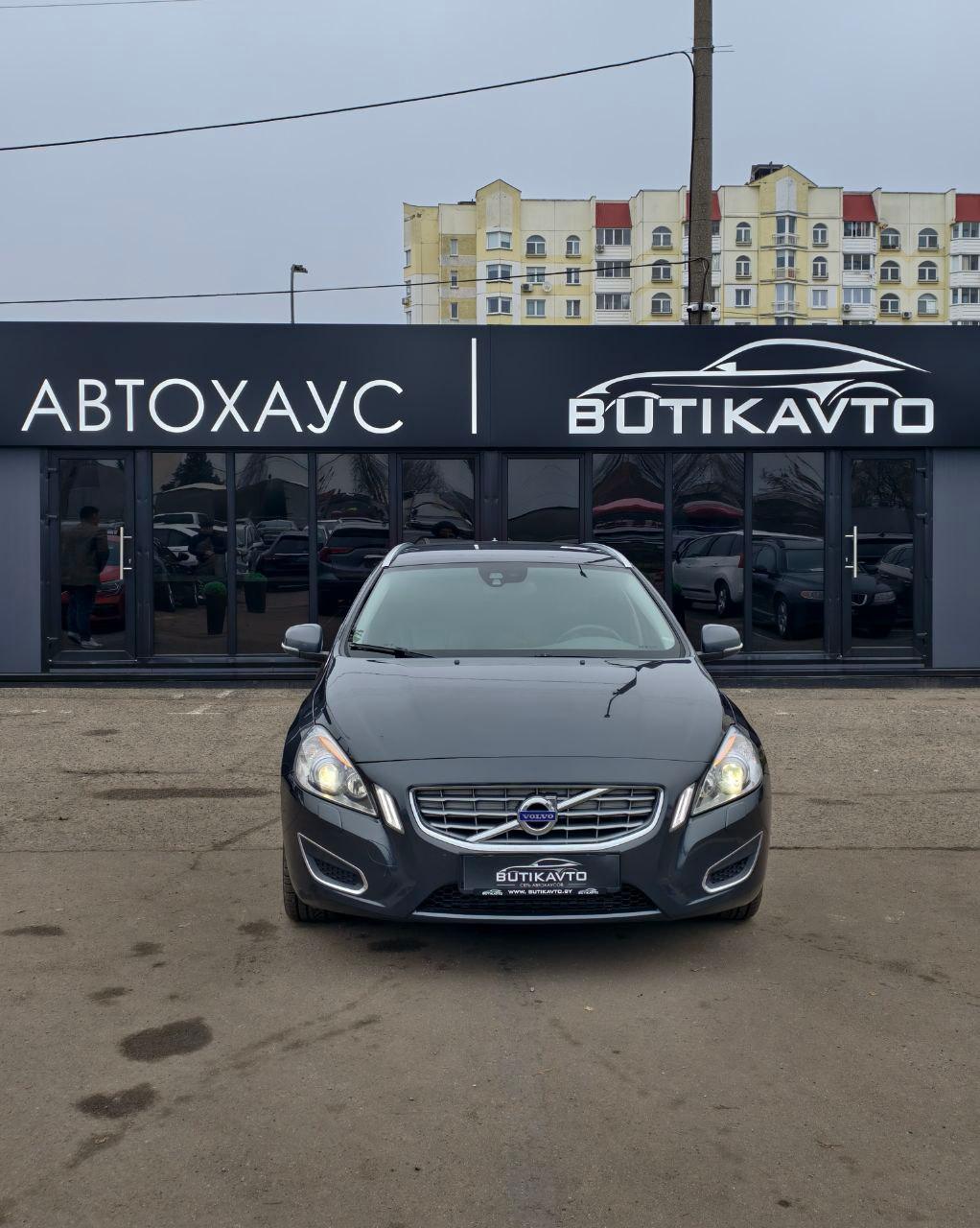 Volvo V60 I , 2011 г., механика, дизель - фото 2