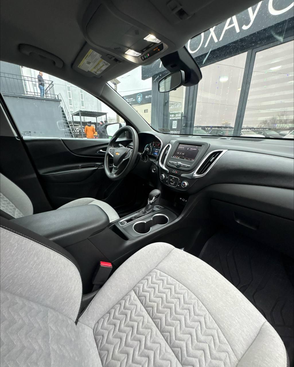 Chevrolet Equinox III · Рестайлинг , 2022 г., автомат, бензин - фото 10