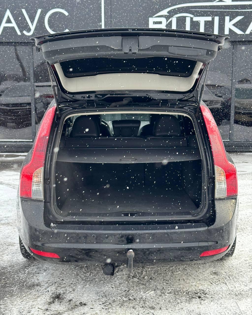 Volvo V50 I · 2-й рестайлинг , 2012 г., механика, дизель - фото 14