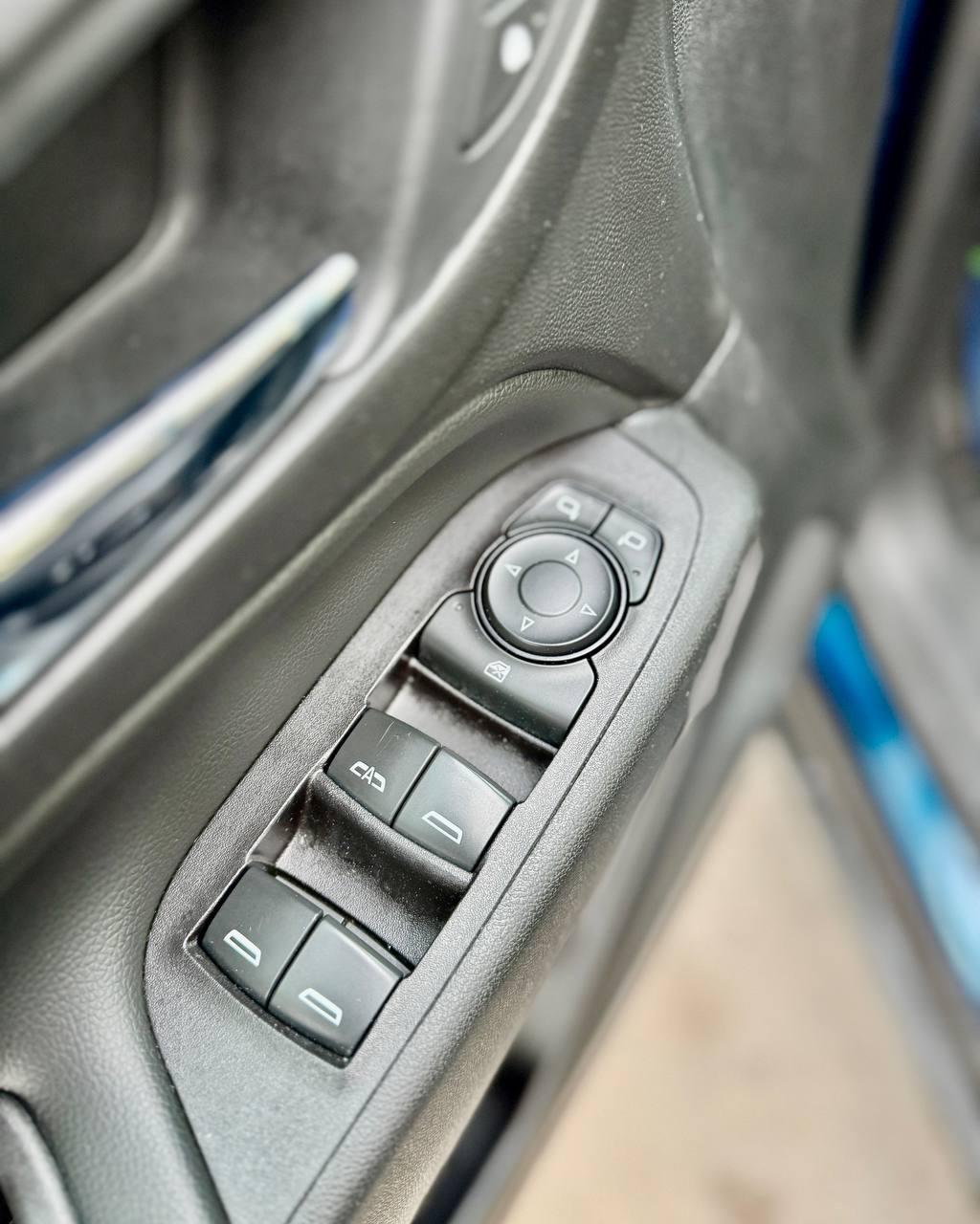 Chevrolet Equinox III , 2019 г., автомат, бензин - фото 19