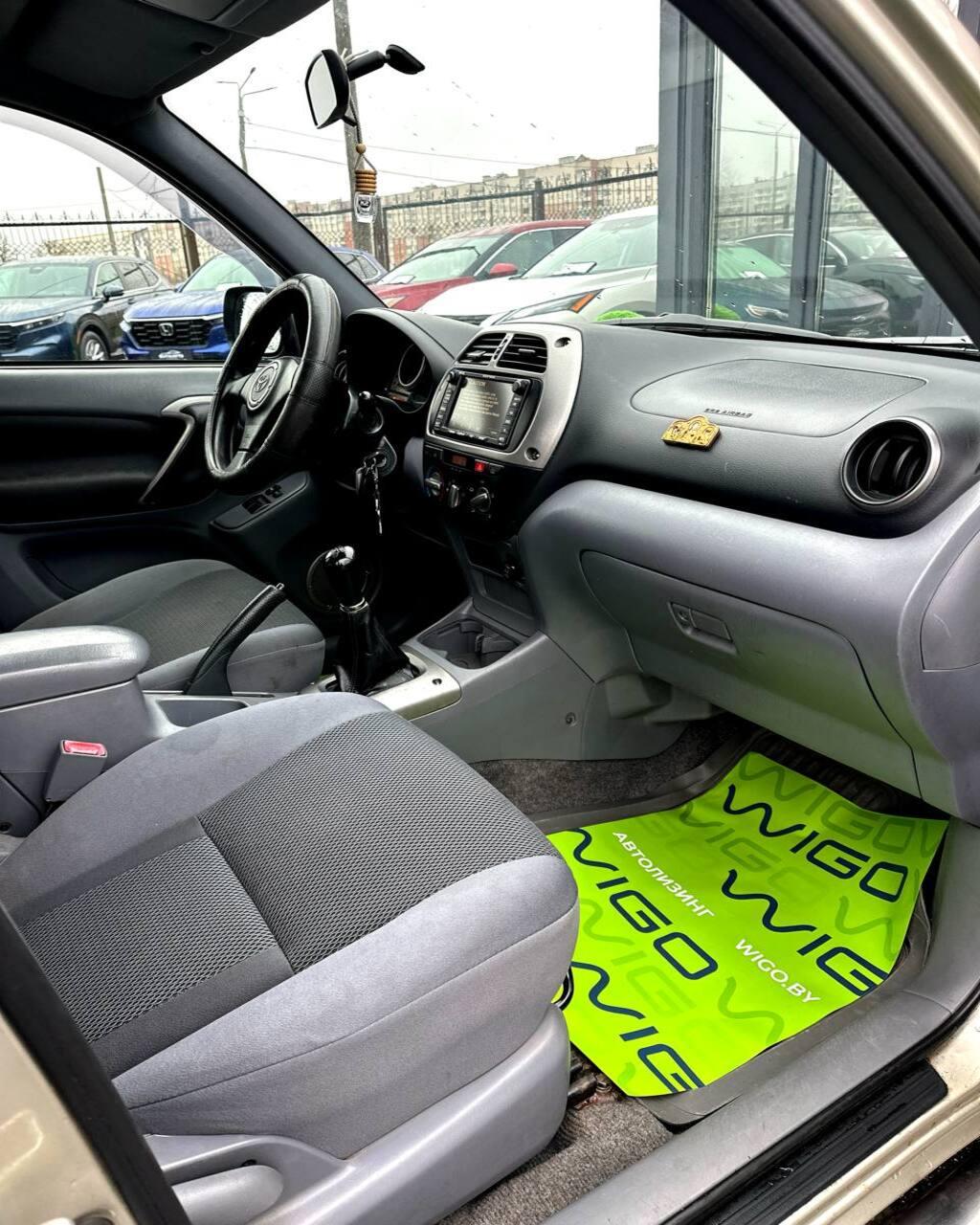 Toyota RAV4 II (XA20) , 2003 г., механика, бензин - фото 11