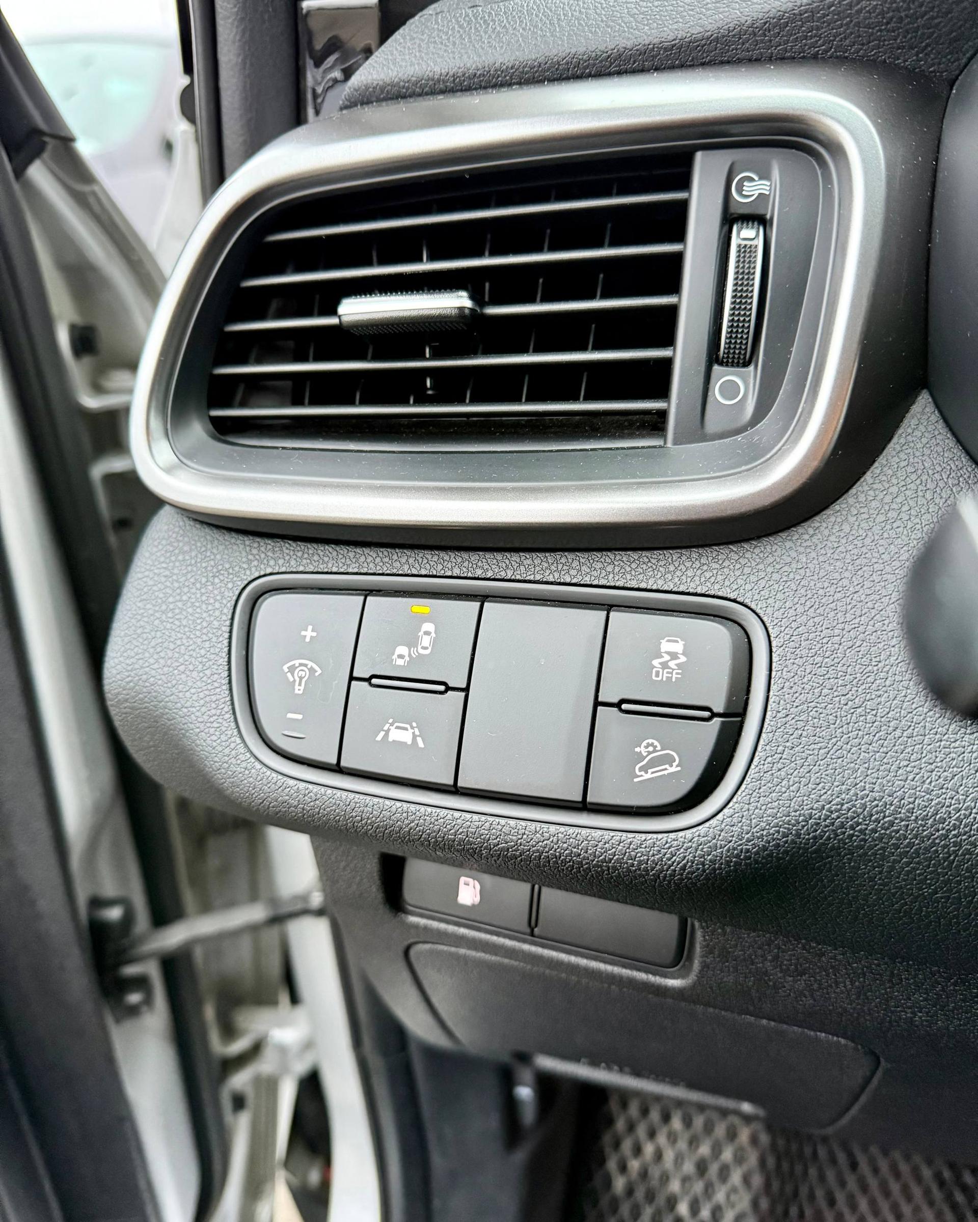 Kia Sorento III · Рестайлинг , 2019 г., автомат, дизель - фото 13