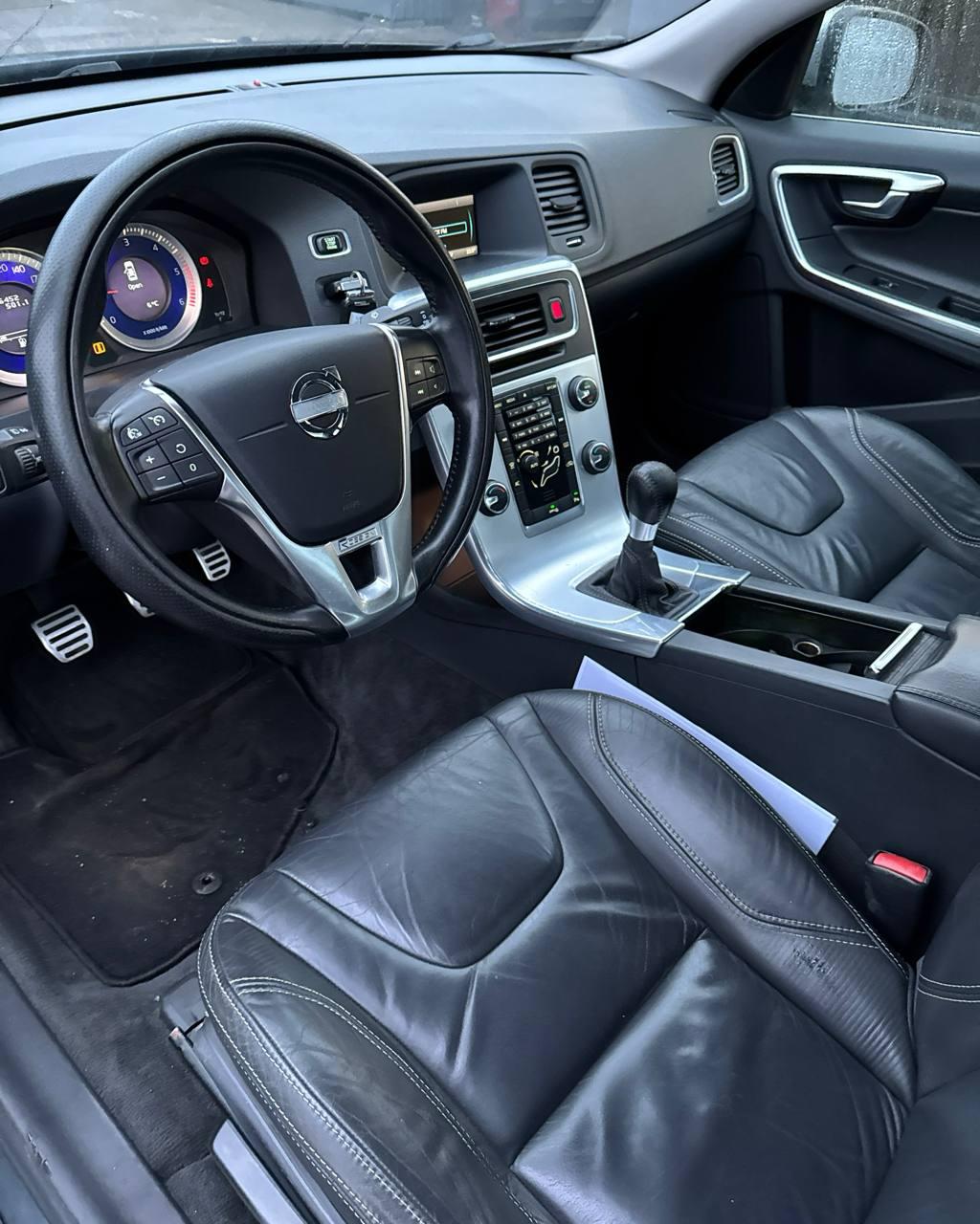 Volvo S60 II , 2011 г., механика, дизель - фото 10