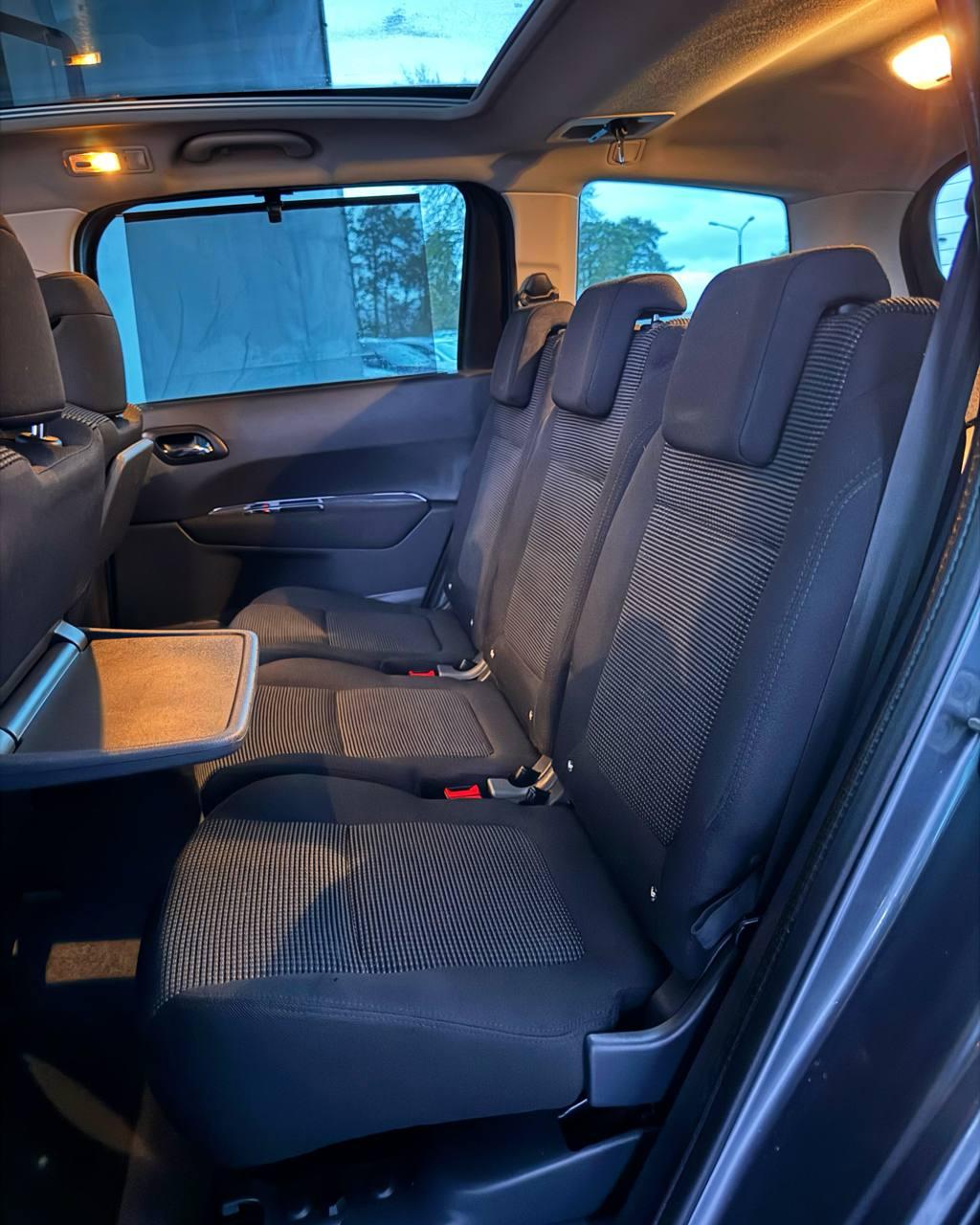 Peugeot 5008 I , 2011 г., механика, дизель - фото 12