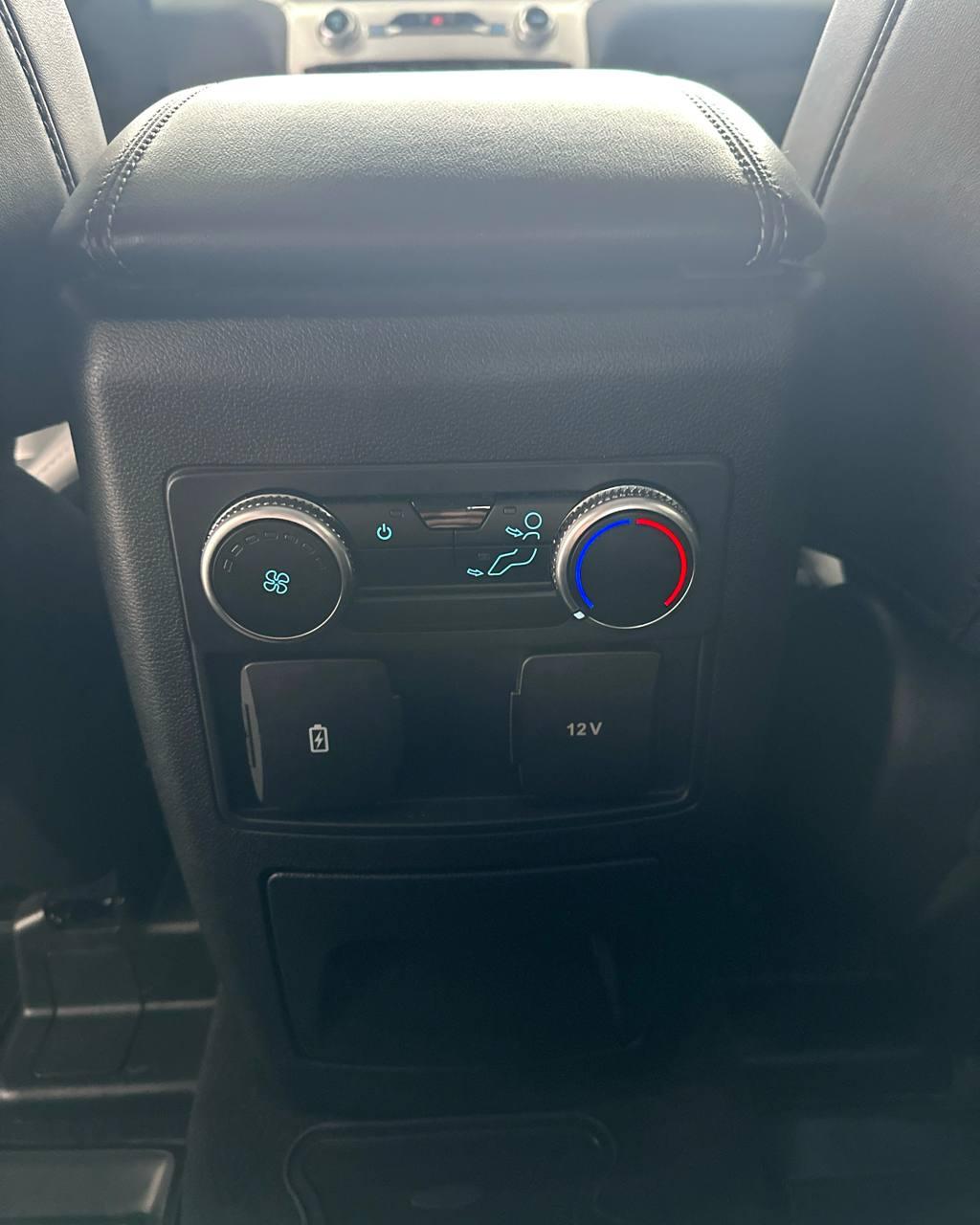 Ford Explorer VI , 2022 г., автомат, бензин  - фото 18