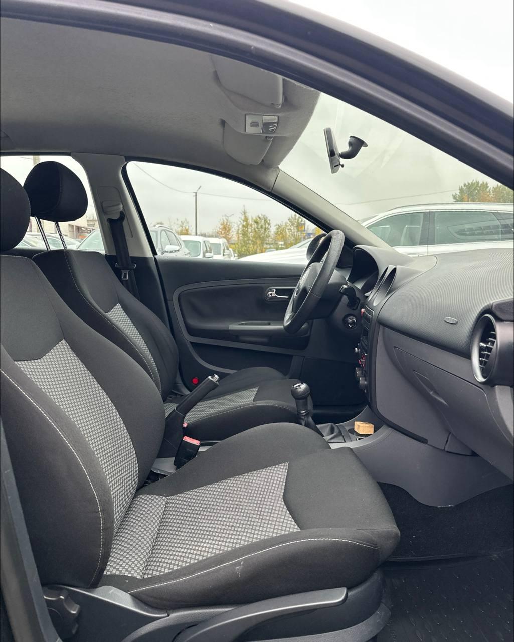 SEAT Ibiza III · Рестайлинг , 2009 г., механика, бензин  - фото 10