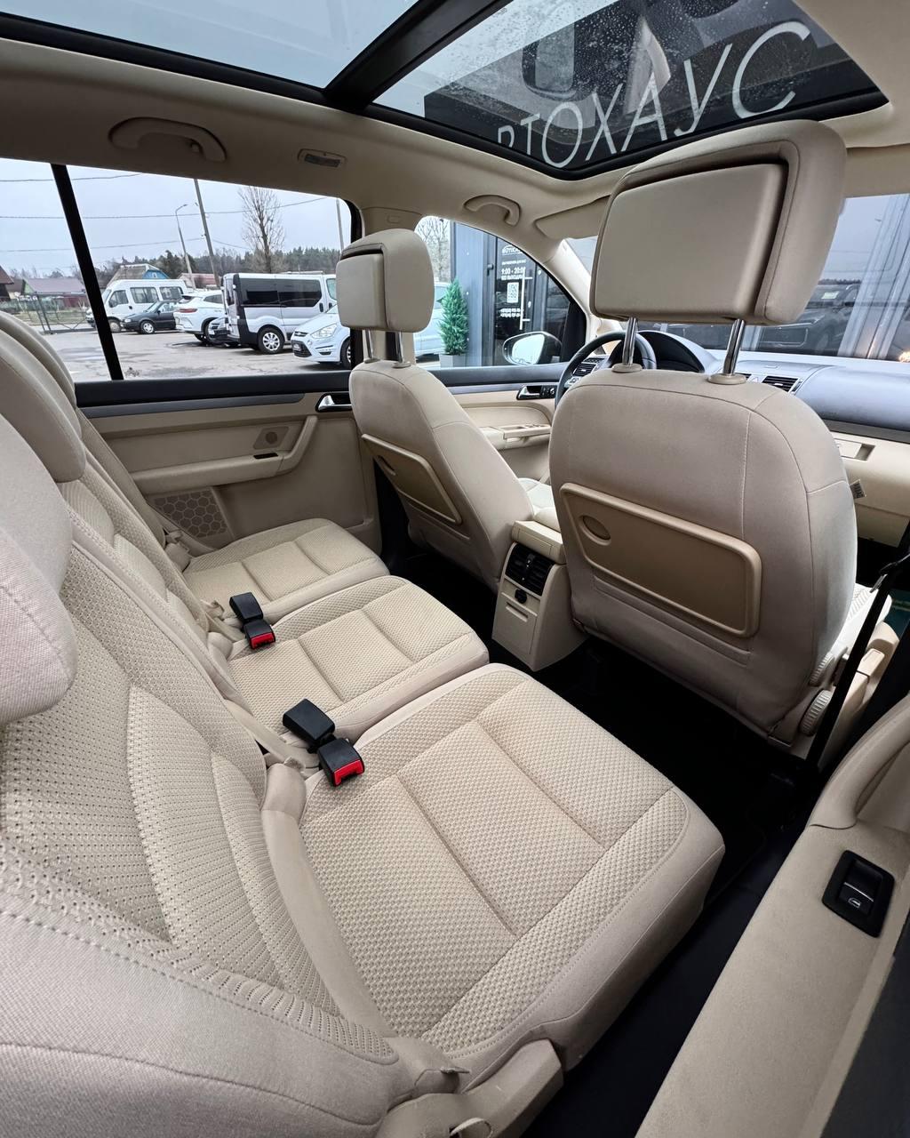 Volkswagen Touran I · 2-й рестайлинг , 2013 г., робот, дизель - фото 12