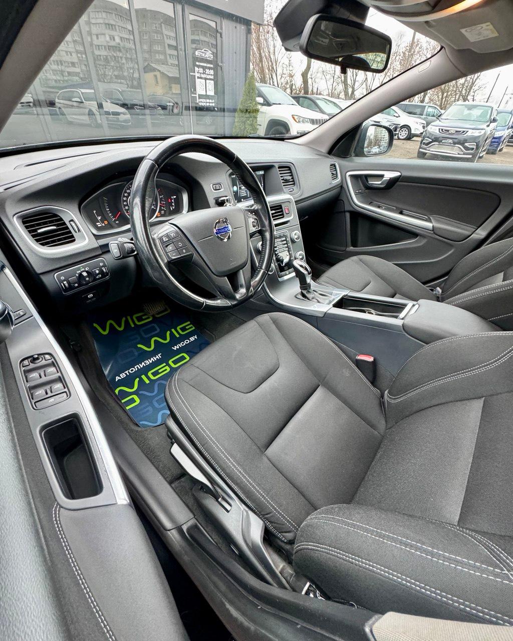 Volvo V60 I · Рестайлинг , 2014 г., робот, дизель - фото 10
