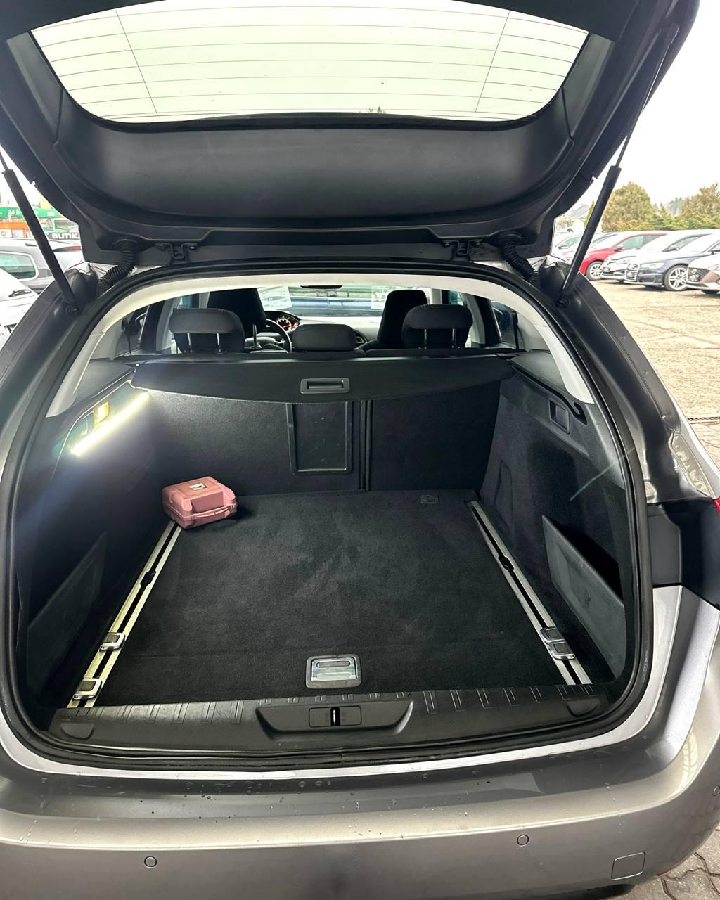 Peugeot 308 T9 , 2015 г., механика, дизель - фото 17