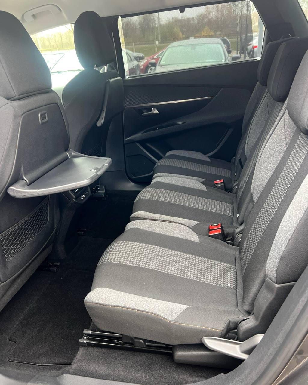 Peugeot 5008 II · Рестайлинг , 2021 г., автомат, бензин - фото 15