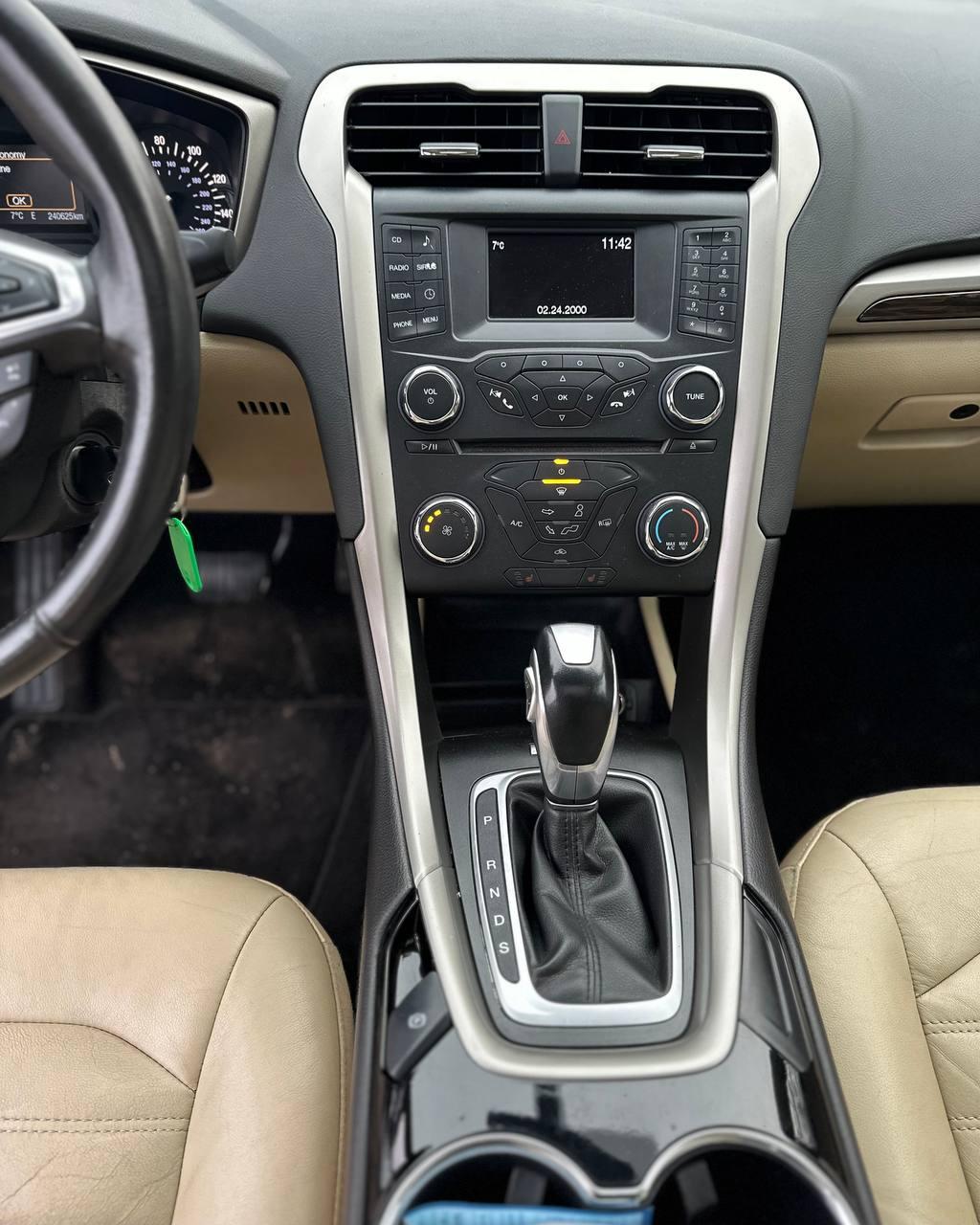 Ford Fusion USA II , 2014 г., автомат, бензин - фото 10