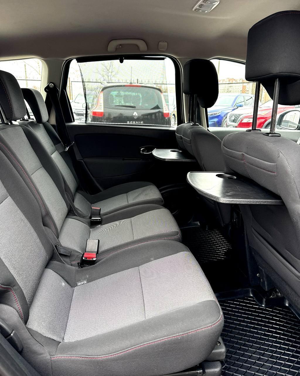 Renault Grand Scenic III · 2-й рестайлинг , 2014 г., механика, дизель - фото 13