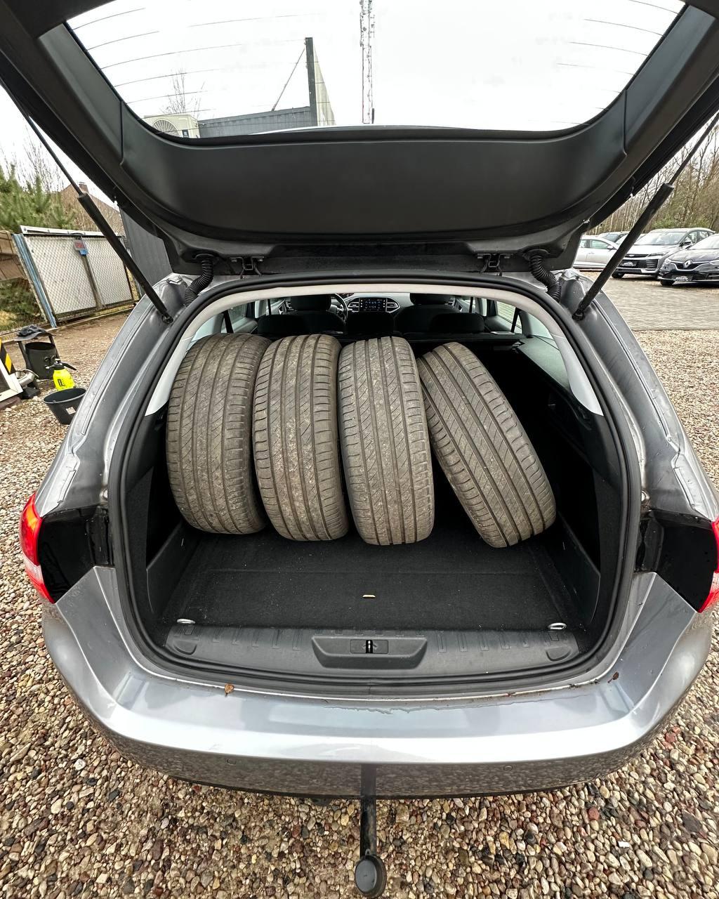 Peugeot 308 T9 · Рестайлинг , 2019 г., автомат, дизель - фото 10