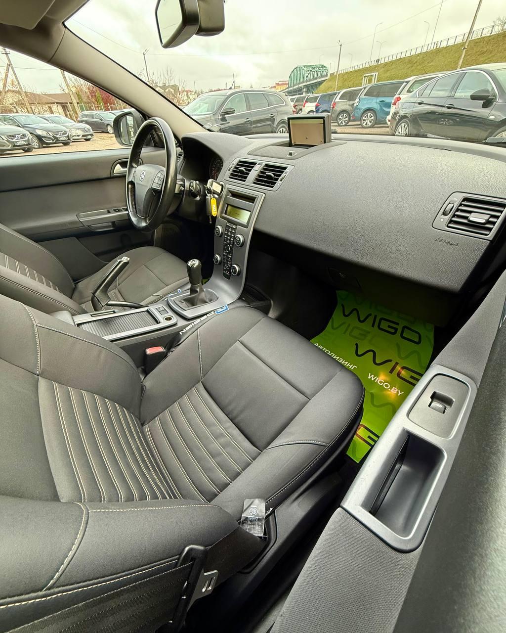 Volvo V50 I · 2-й рестайлинг , 2011 г., механика, дизель - фото 14