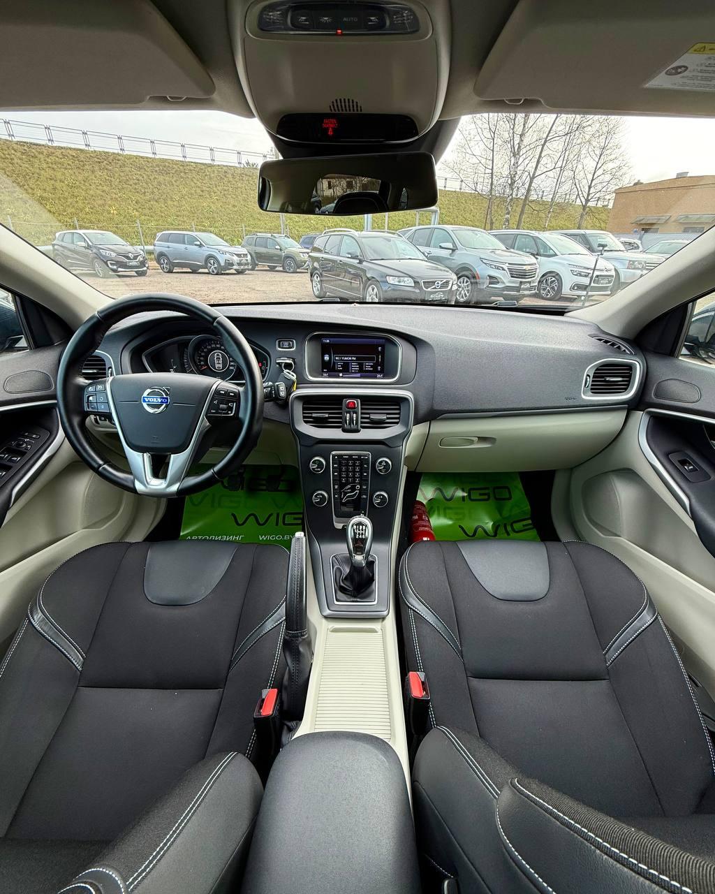 Volvo V40 II , 2013 г., механика, дизель - фото 9