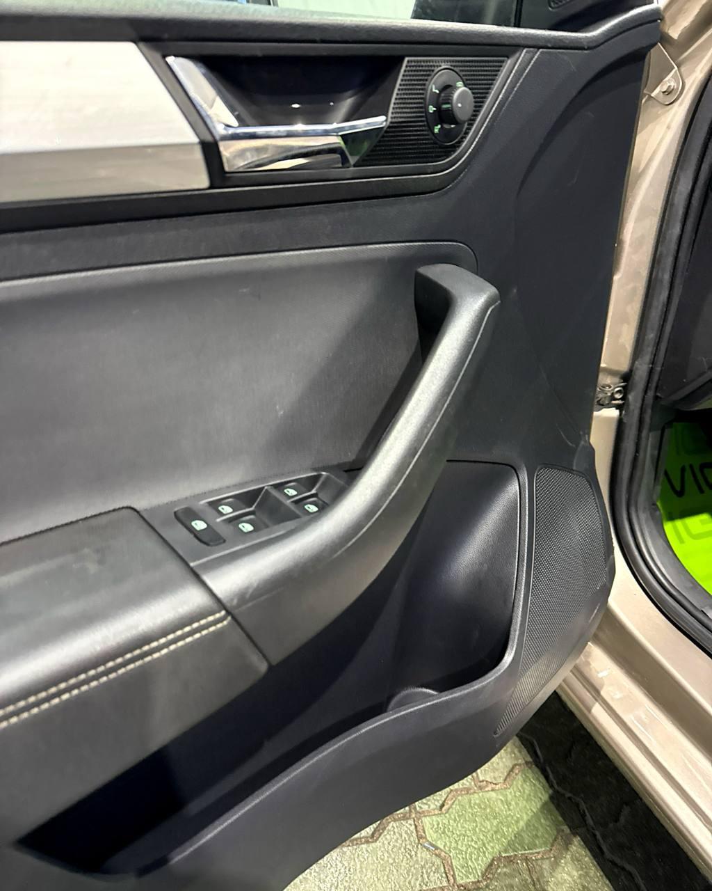 Skoda Rapid I · Рестайлинг , 2018 г., механика, бензин - фото 9