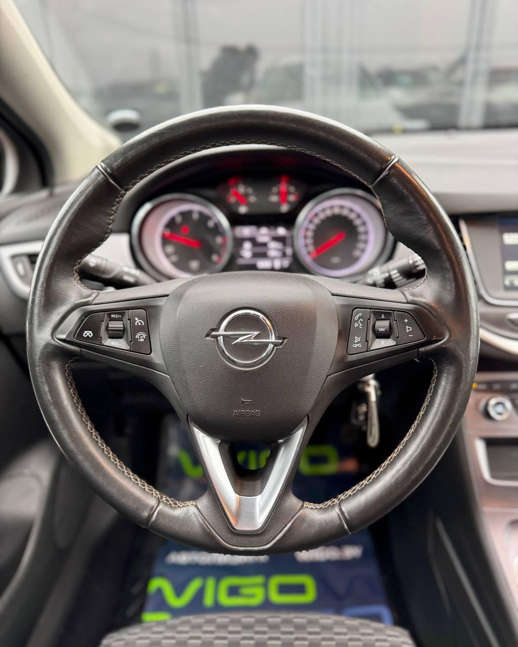 Opel Astra K · Рестайлинг , 2020 г., автомат, дизель - фото 15