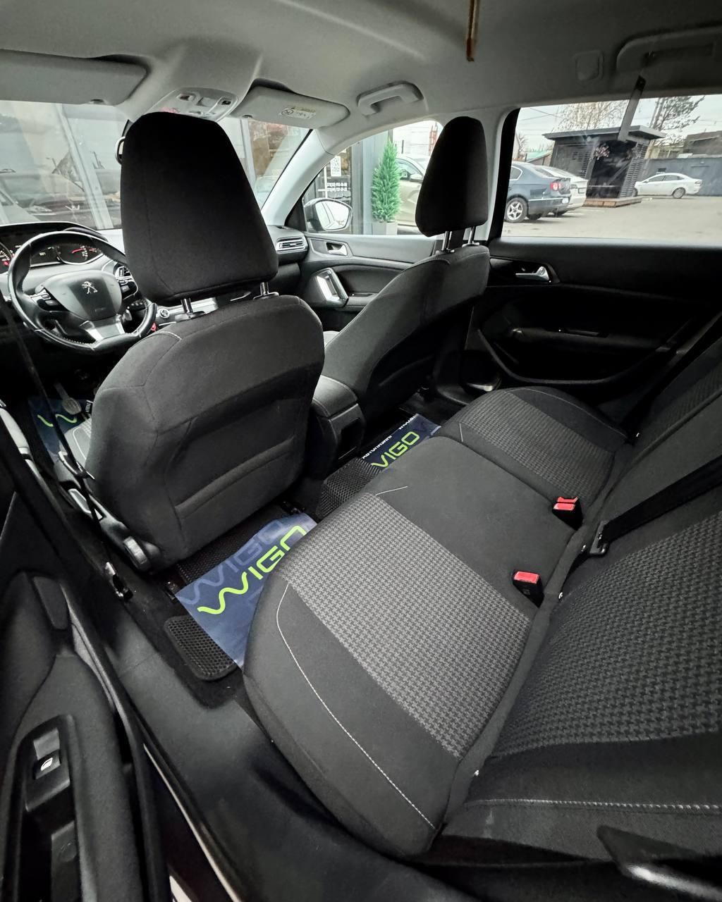 Peugeot 308 T9 · Рестайлинг , 2020 г., механика, дизель - фото 11