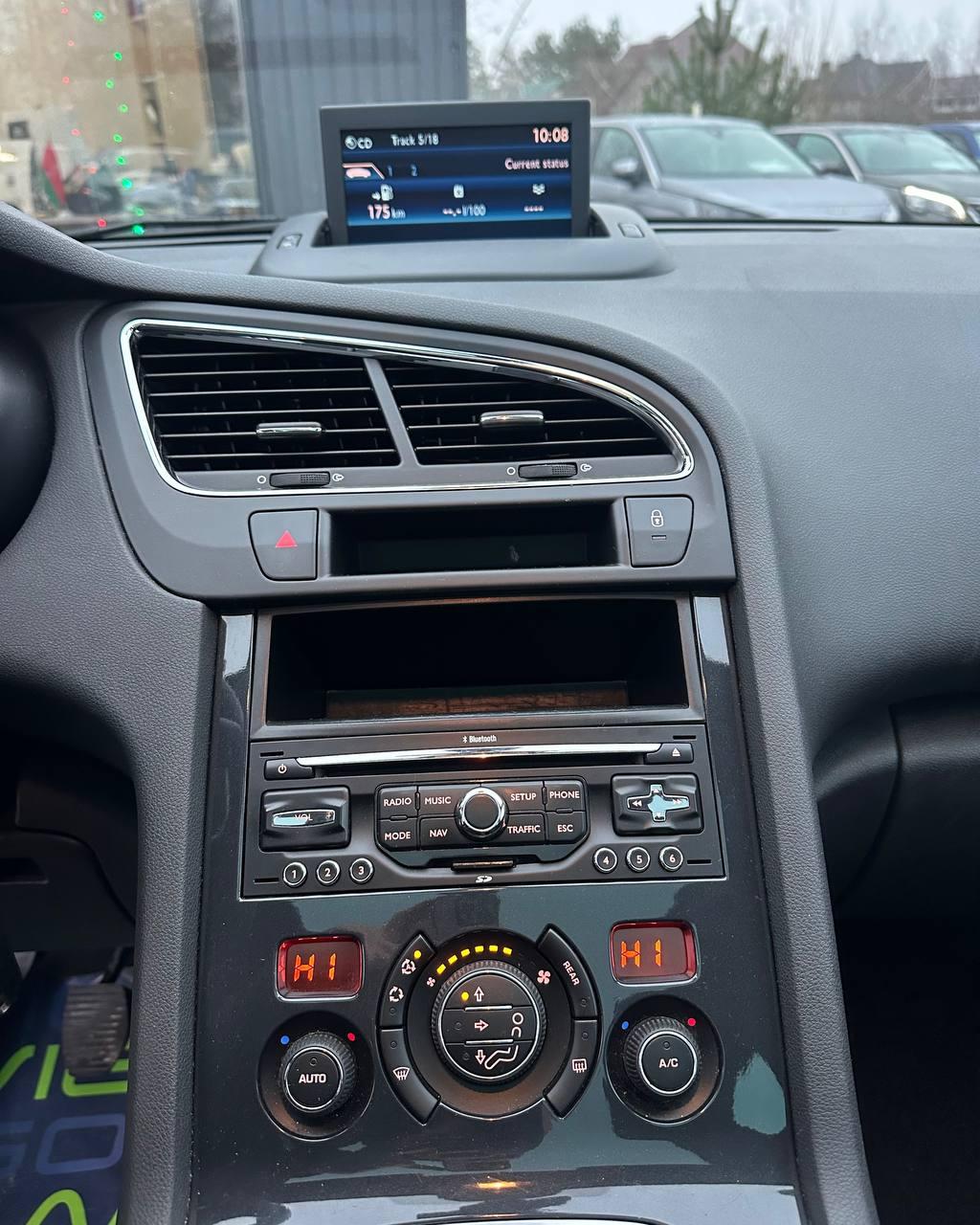 Peugeot 5008 I , 2010 г., механика, дизель - фото 10