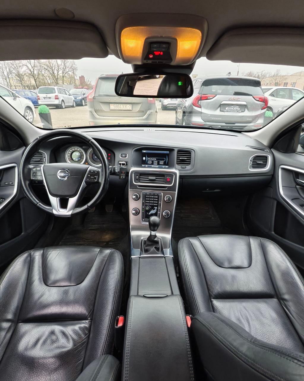 Volvo V60 I , 2011 г., механика, дизель - фото 4