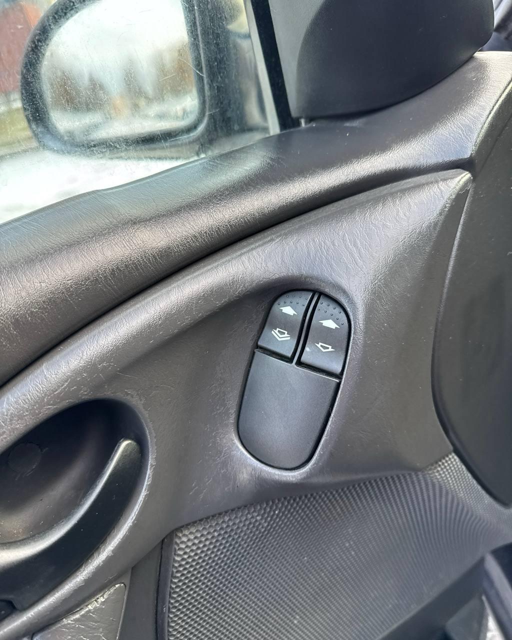 Ford Focus I , 1999 г., механика, бензин - фото 15