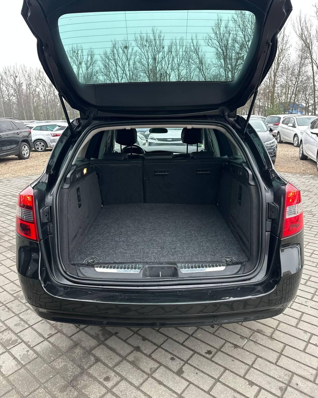 Renault Laguna III · Рестайлинг , 2014 г., механика, дизель - фото 12