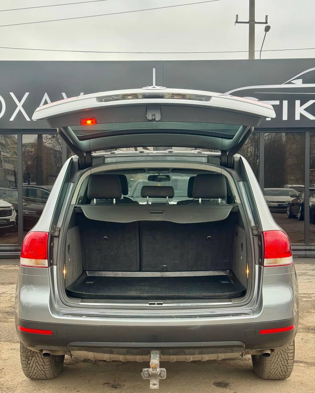 Volkswagen Touareg I , 2005 г., автомат, дизель - фото 12