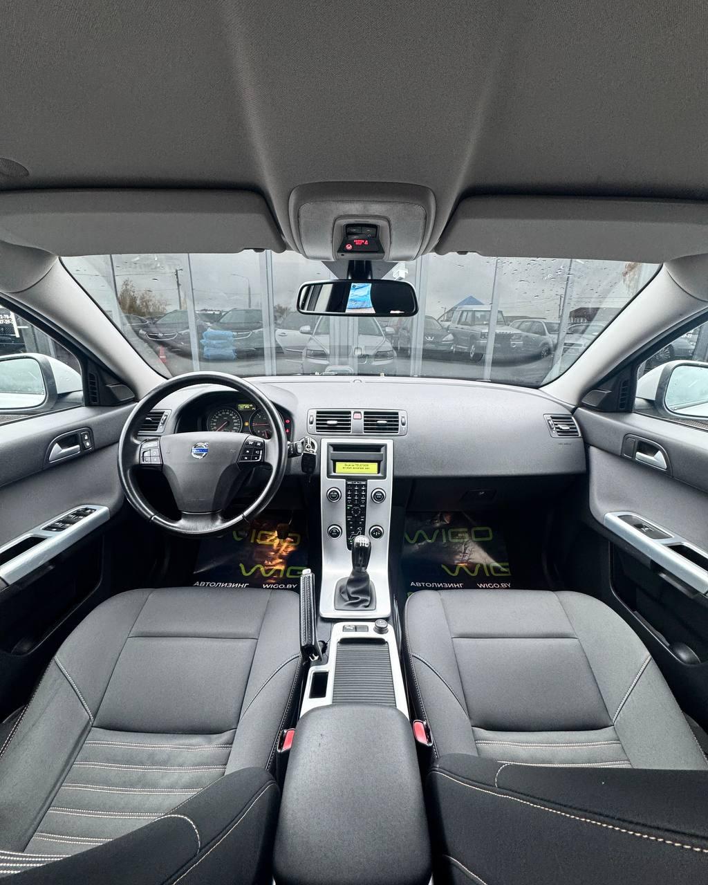 Volvo V50 I · 2-й рестайлинг , 2011 г., механика, дизель - фото 9