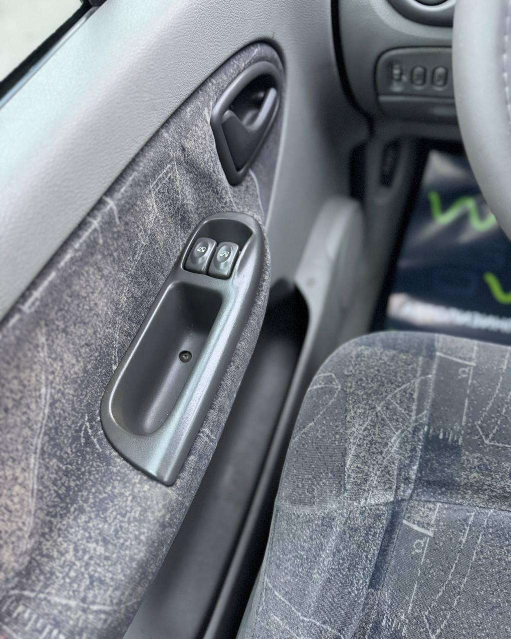 Renault Scenic I · Рестайлинг , 2000 г., автомат, бензин - фото 18