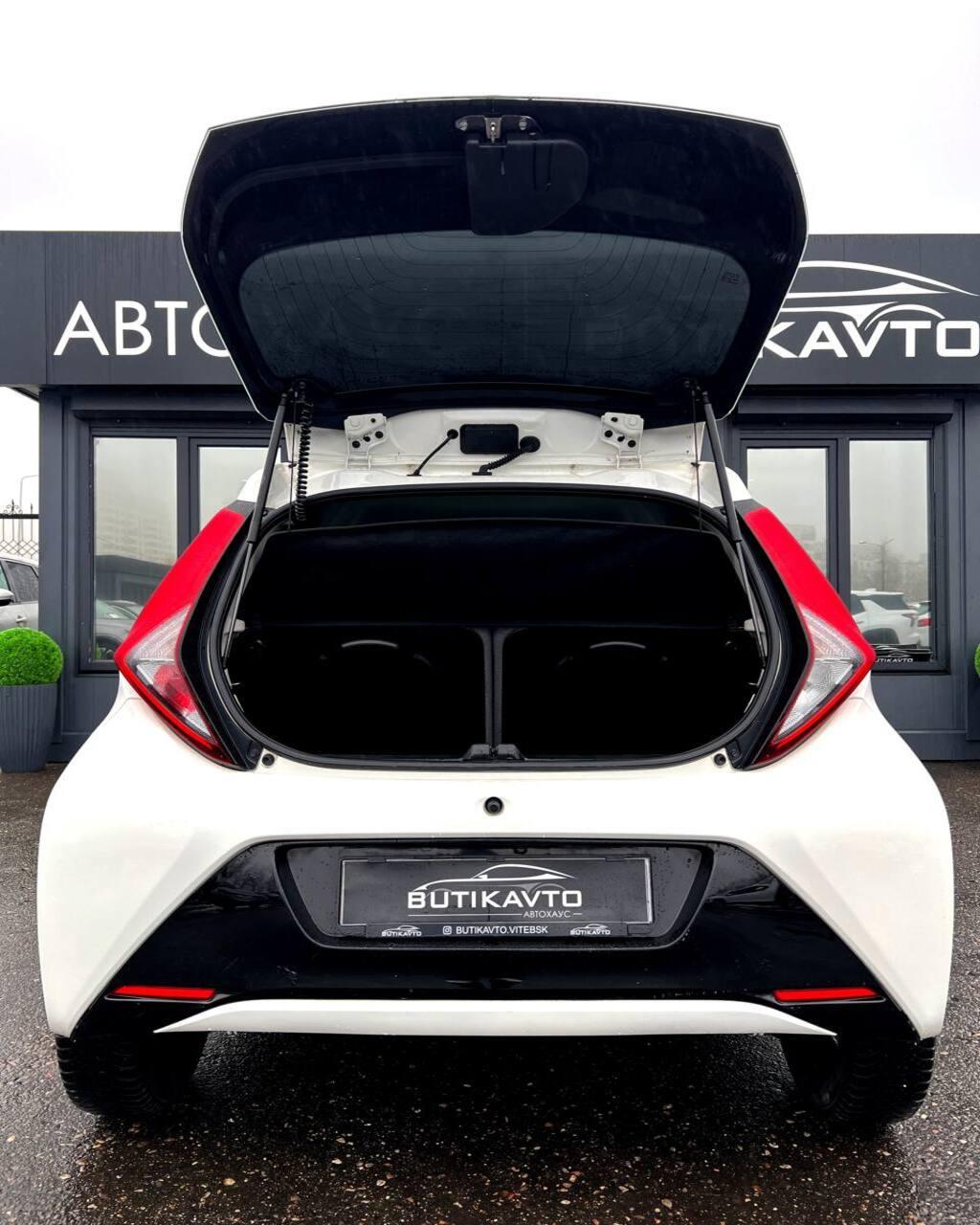 Toyota Aygo II (AB40) · Рестайлинг , 2020 г., механика, бензин - фото 14