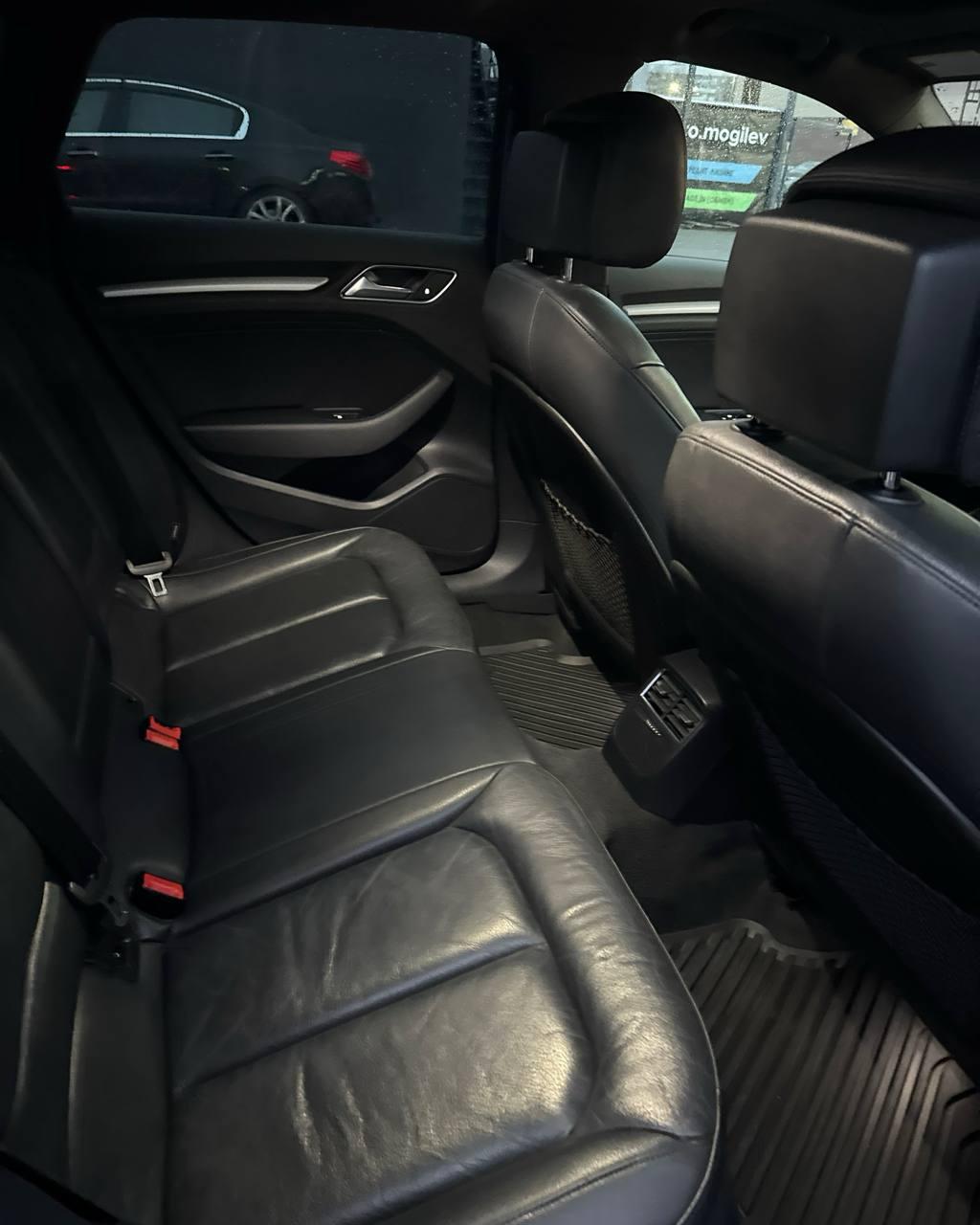 Audi A3 8V · Рестайлинг , 2017 г., робот, бензин - фото 11