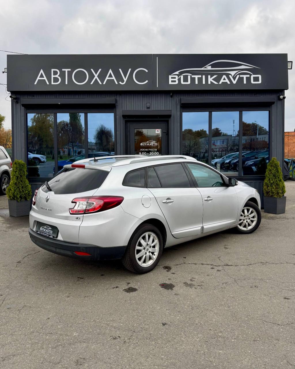 Renault Megane III · 2-й рестайлинг , 2015 г., механика, дизель  - фото 7
